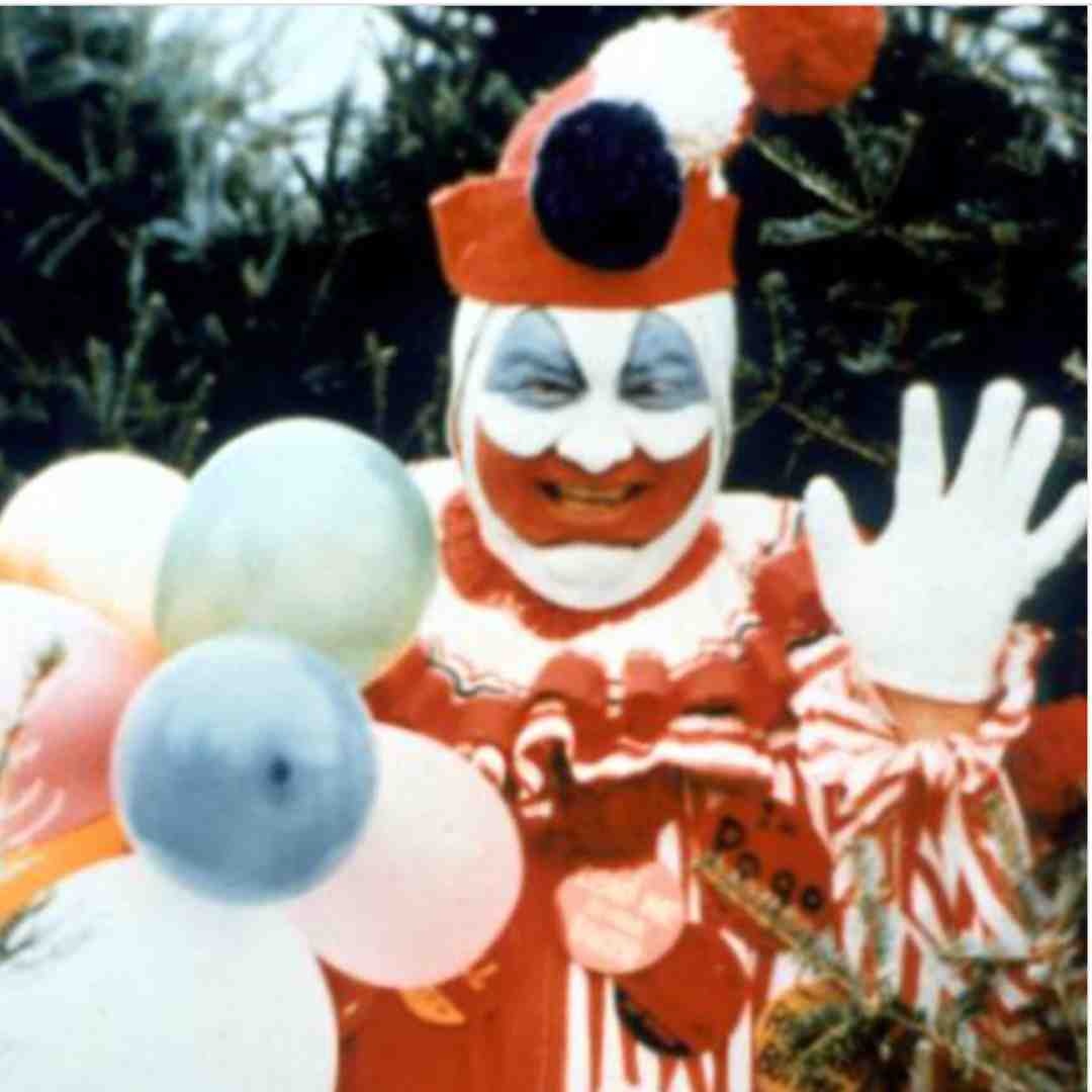 Una mascotte che fa paura: il clown assassino